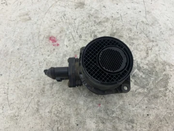 AUDI A4 B7 2.0 TDI PRZEPŁYWOMIERZ 074906461B - zdjęcie 4