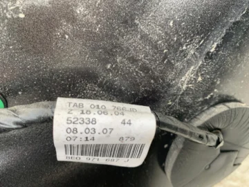 AUDI A4 B7 KOMBI DRZWI PRAWY TYŁ CZARNY - zdjęcie 3
