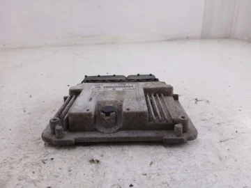 OPEL VECTRA C 1.9 CDTI STEROWNIK SILNIKA 55193967 - zdjęcie 3