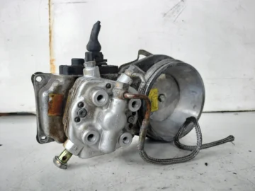 AUDI 80 B3 1.8 ROZDZIELACZ PALIWA 026133353 BOSCH - zdjęcie 4