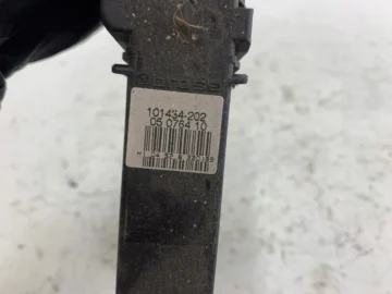 VW PASSAT B5 LIFT SILNICZEK SZYBY PRAWY PRZÓD 0130821694 - zdjęcie 5